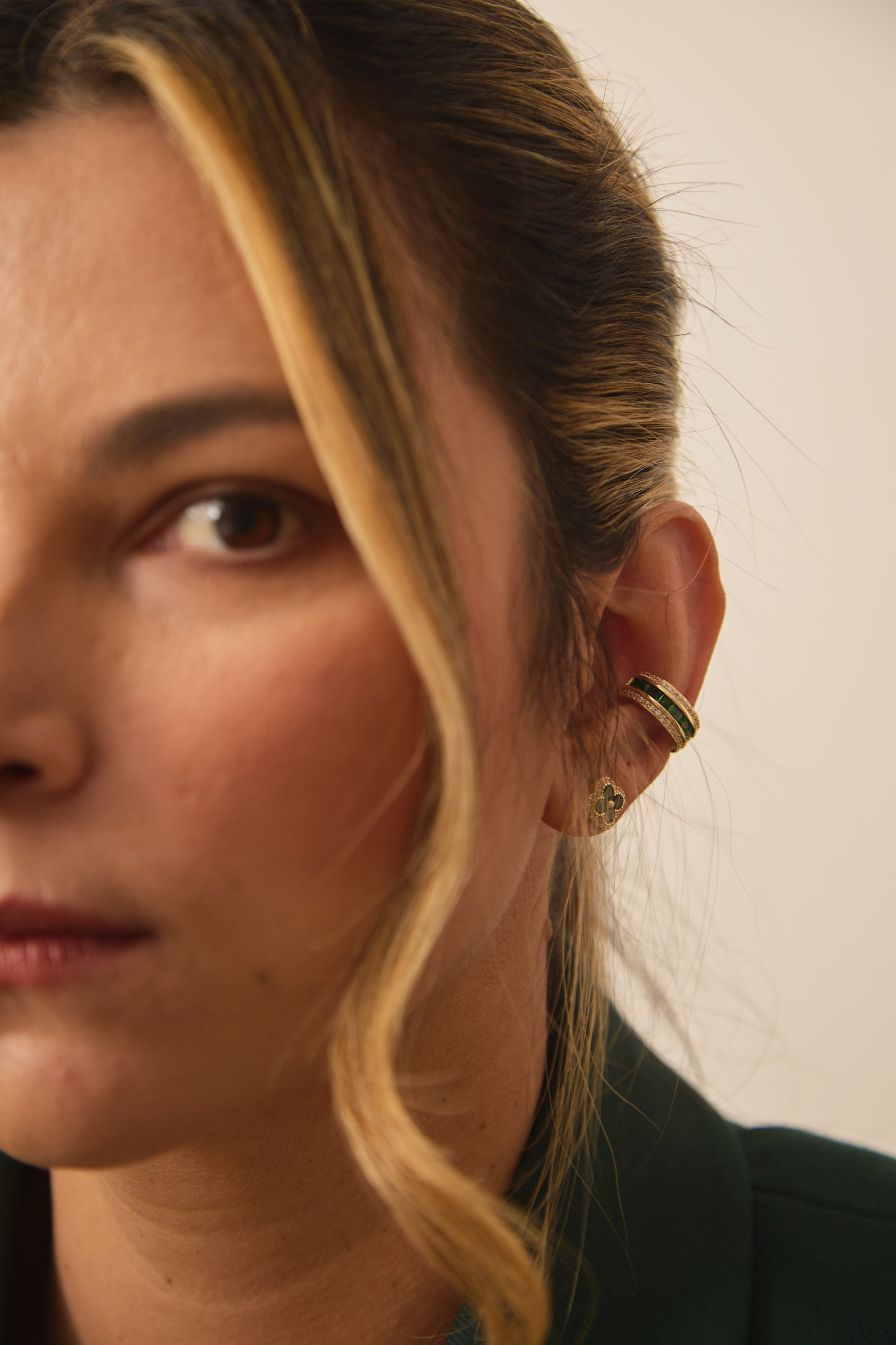 Earcuff Amal Verde
